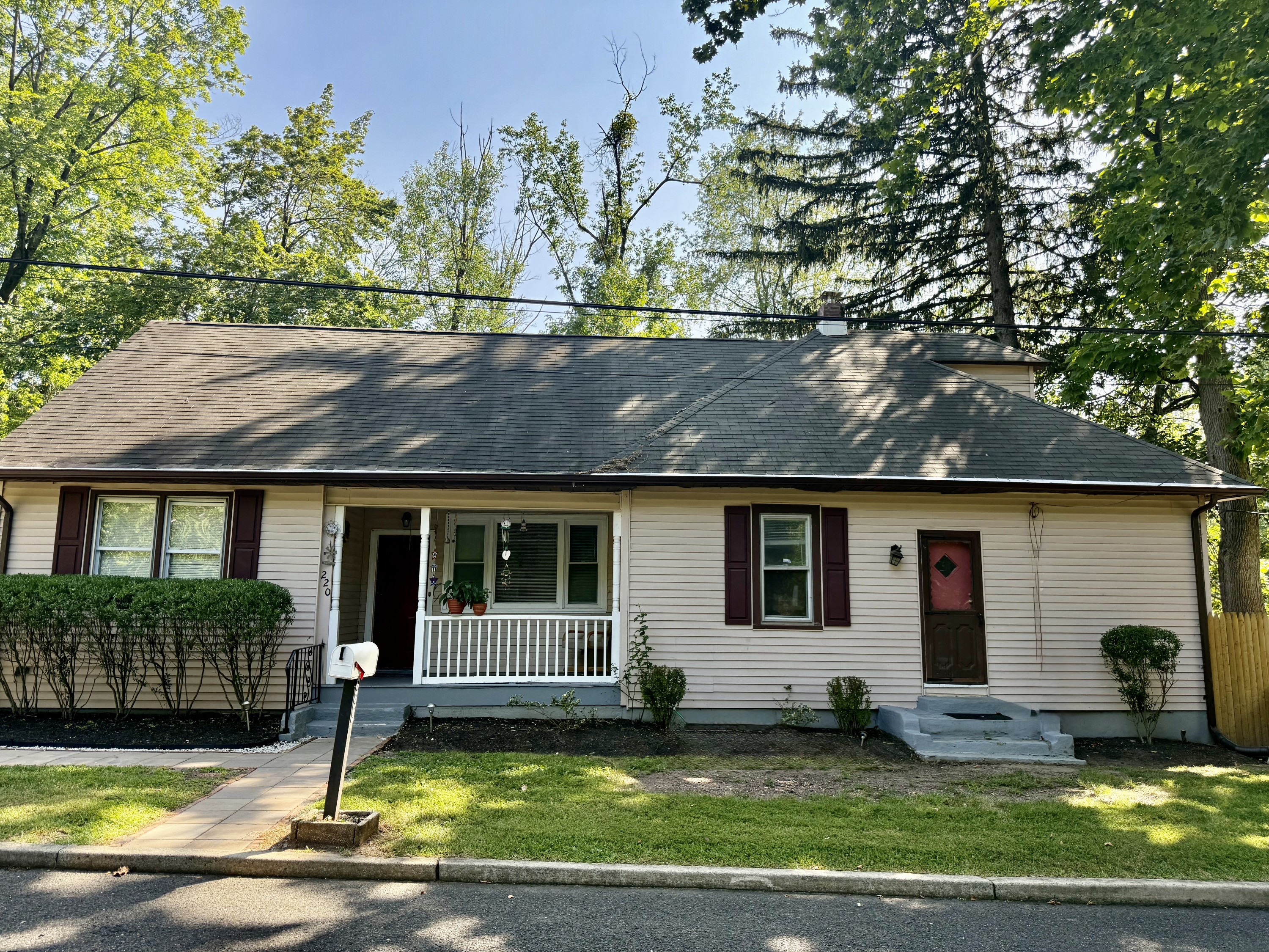 220 Johnson